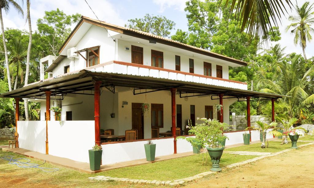 Hotel Flamingo Anuradhápura Exteriér fotografie