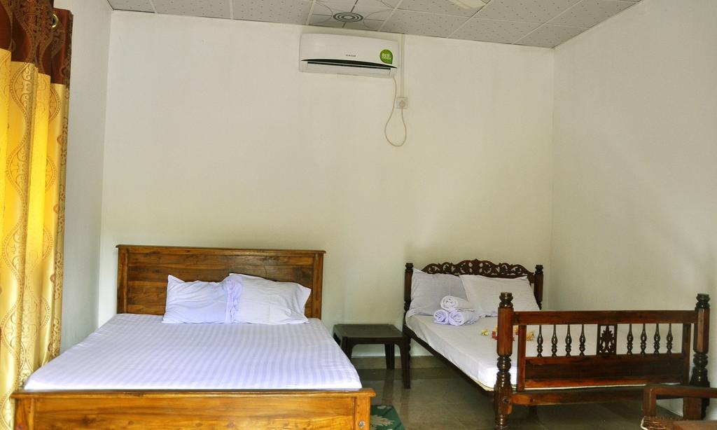 Hotel Flamingo Anuradhápura Exteriér fotografie